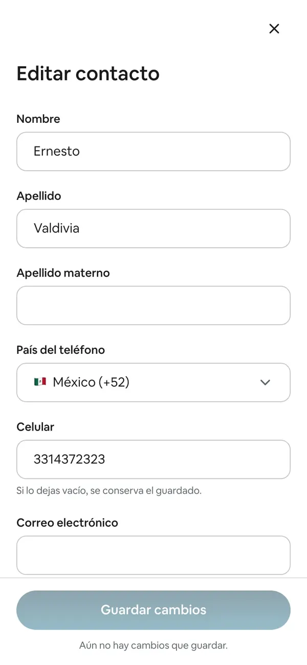 Pantalla «Editar contacto»: Nombre Ernesto, Apellido Valdivia, Apellido materno, País del teléfono México (+52), Celular, Correo electrónico y el botón Guardar cambios
